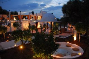 Discoteche con ristorante in Puglia: come organizzare cena e dopocena